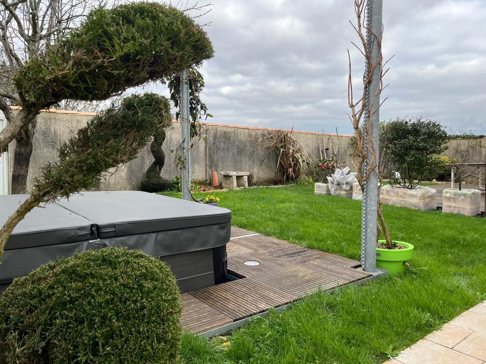 Maison Serenity aytre Bed and Breakfast in Nouvelle-Aquitaine