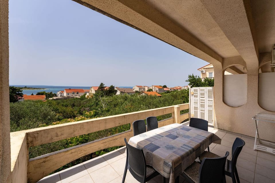 Patio, View (from property/room), Balcony/Terrace, Seating area, Sea view