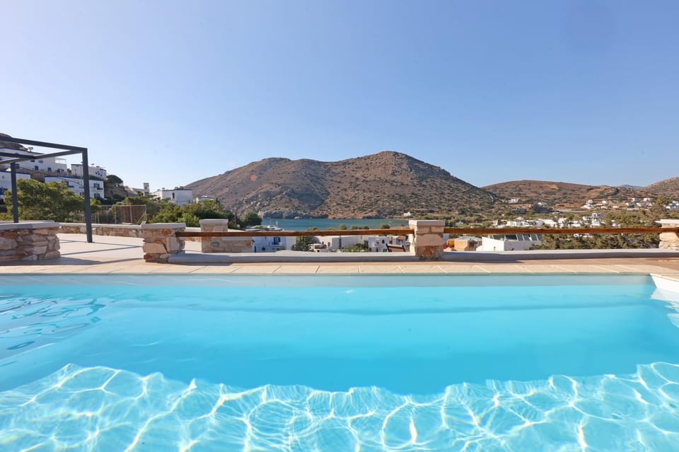 Day, Natural landscape, Pool view, Swimming pool