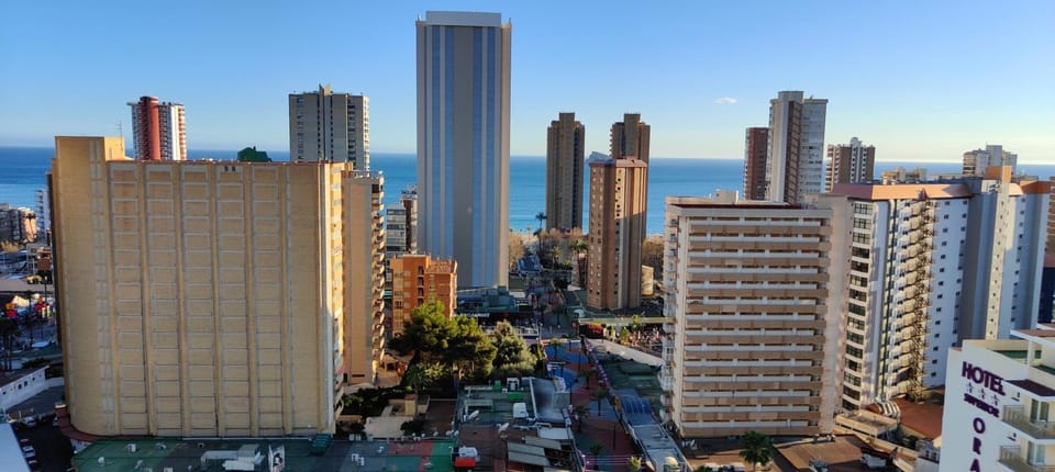 Solo familias Torre Domo Benidorm Apartment in Benidorm