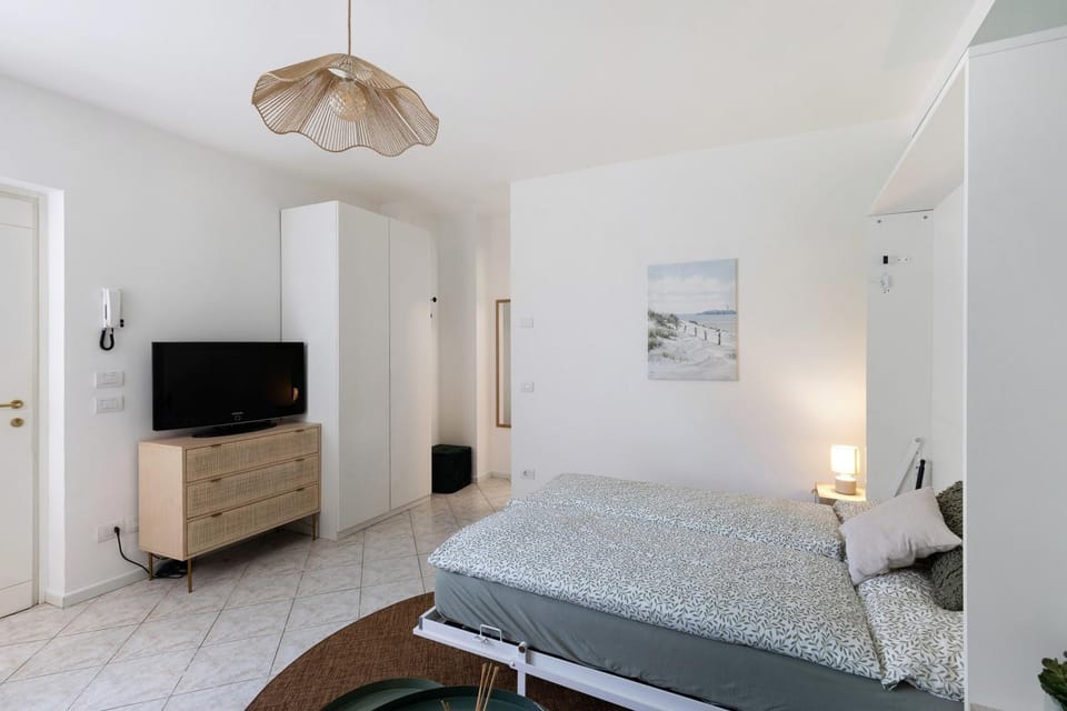 Living room, Bedroom