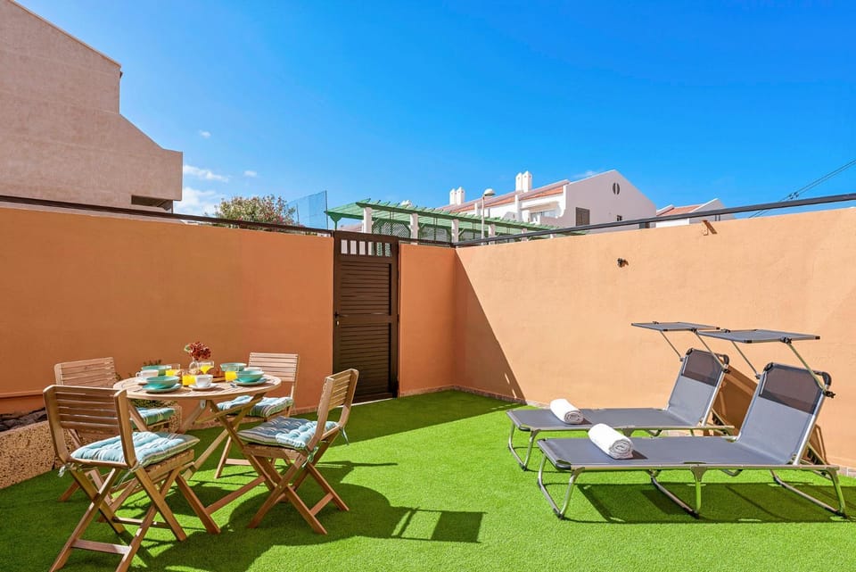 Balcony/Terrace, Dining area, sunbed
