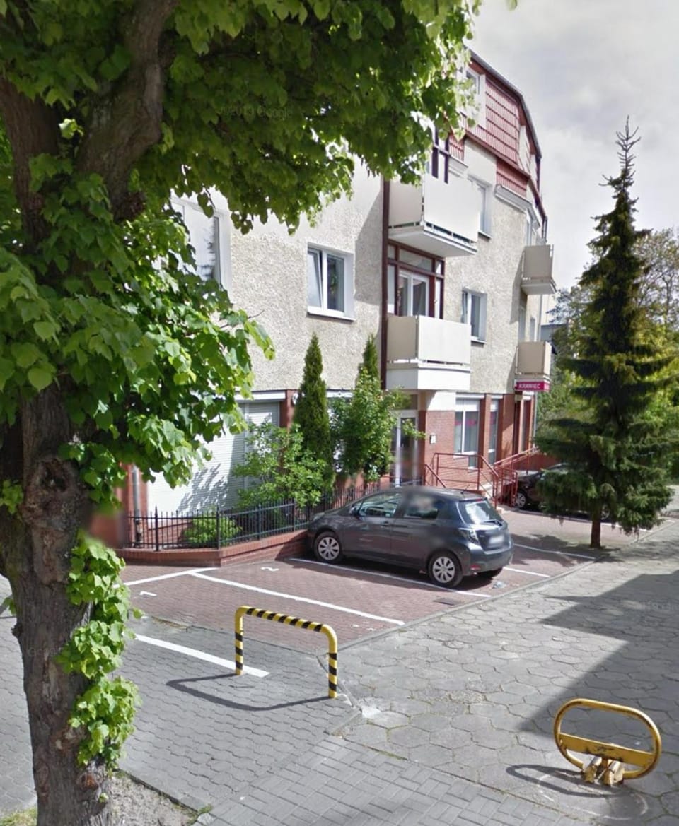 Property building, Neighbourhood, Street view, Location