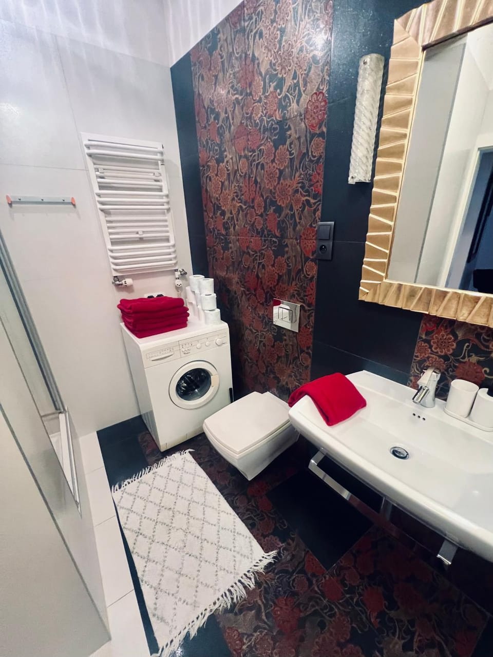 Toilet, Bathroom, laundry