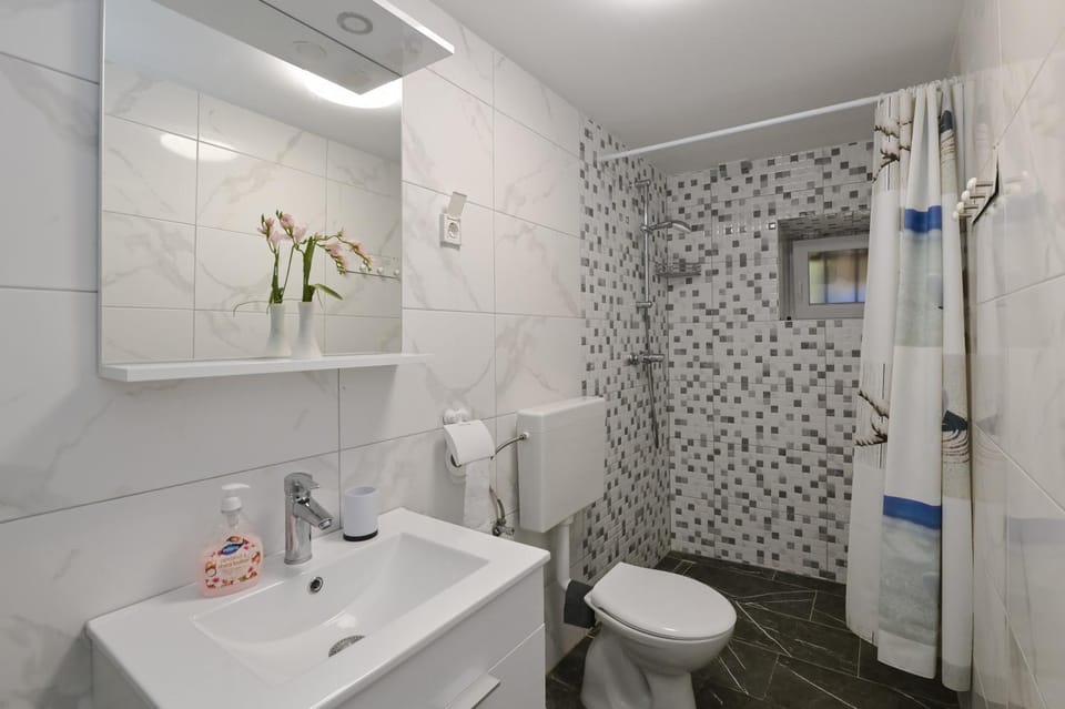 Modern Apartment for 4 people Novalja Apartment in Novalja