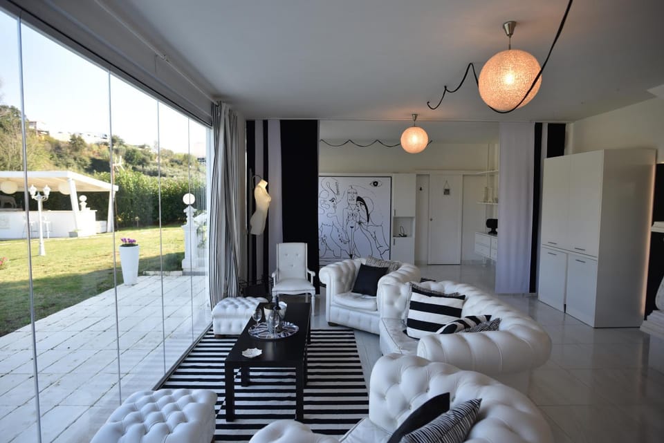 Homart optical swite House in Rome