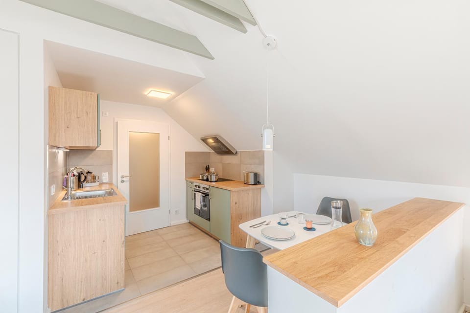 Coffee/tea facilities, Kitchen or kitchenette