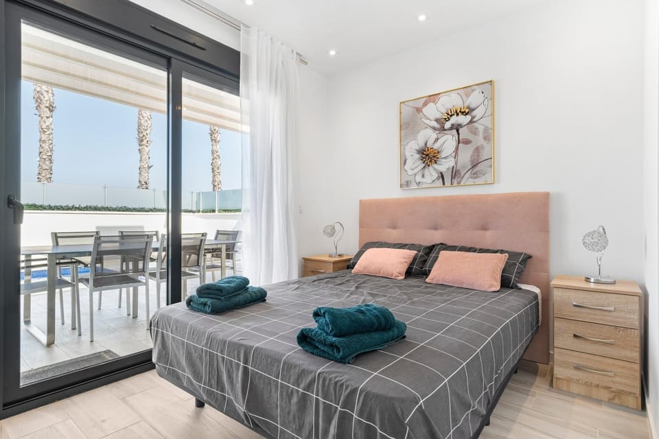 Living room, Bedroom