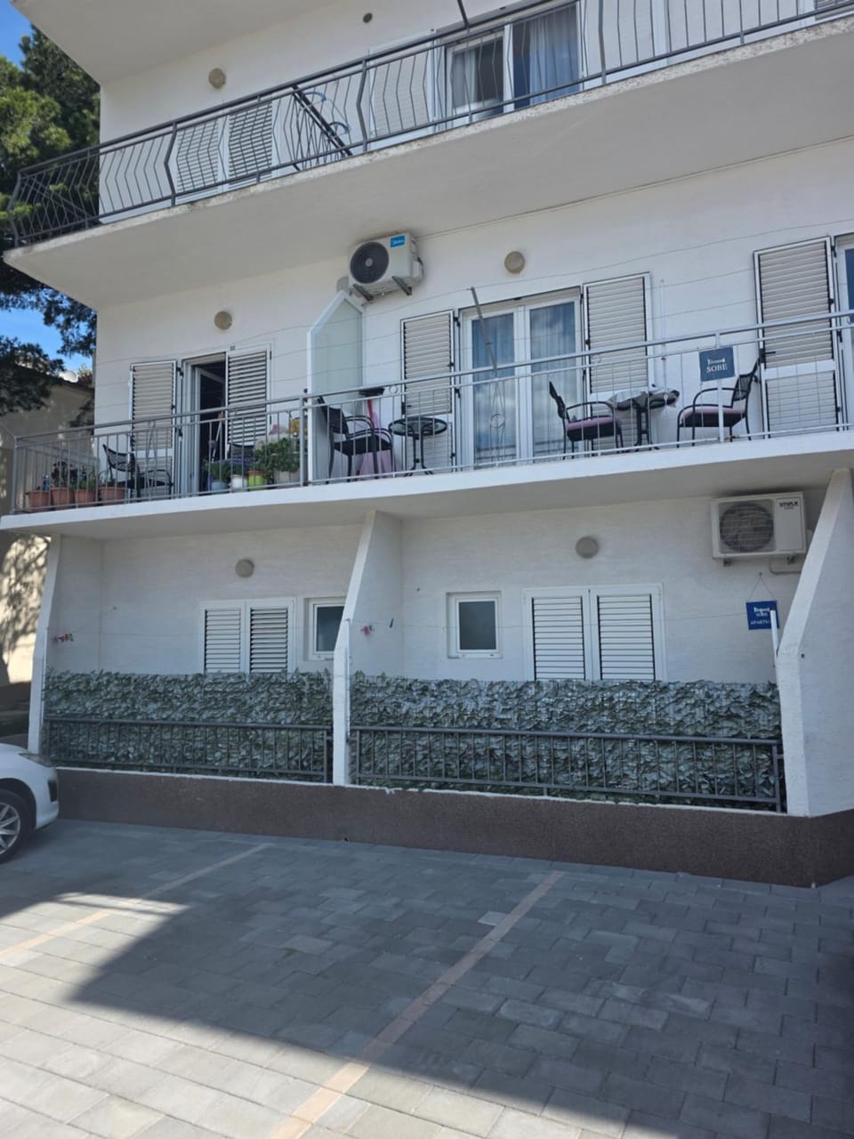 Property building, Balcony/Terrace