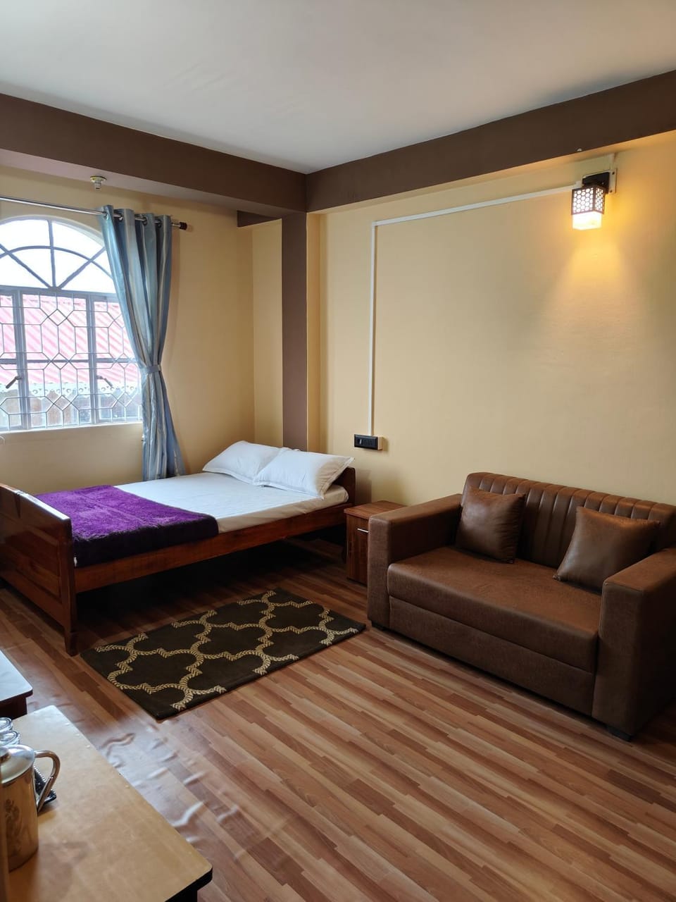 Bed, Living room, Seating area, Bedroom