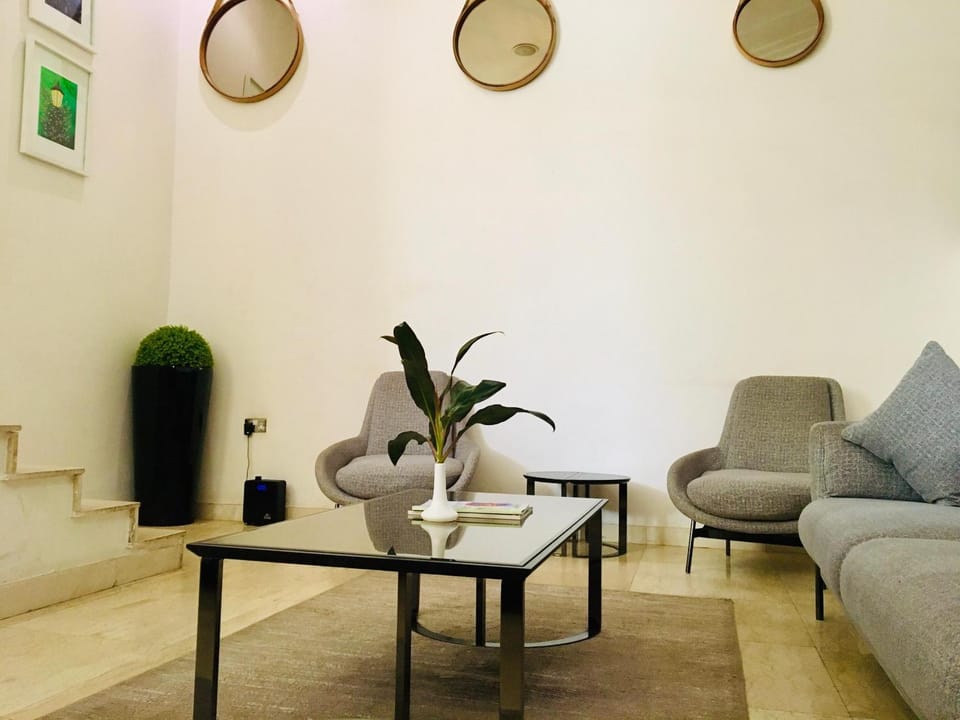 Property building, Seating area