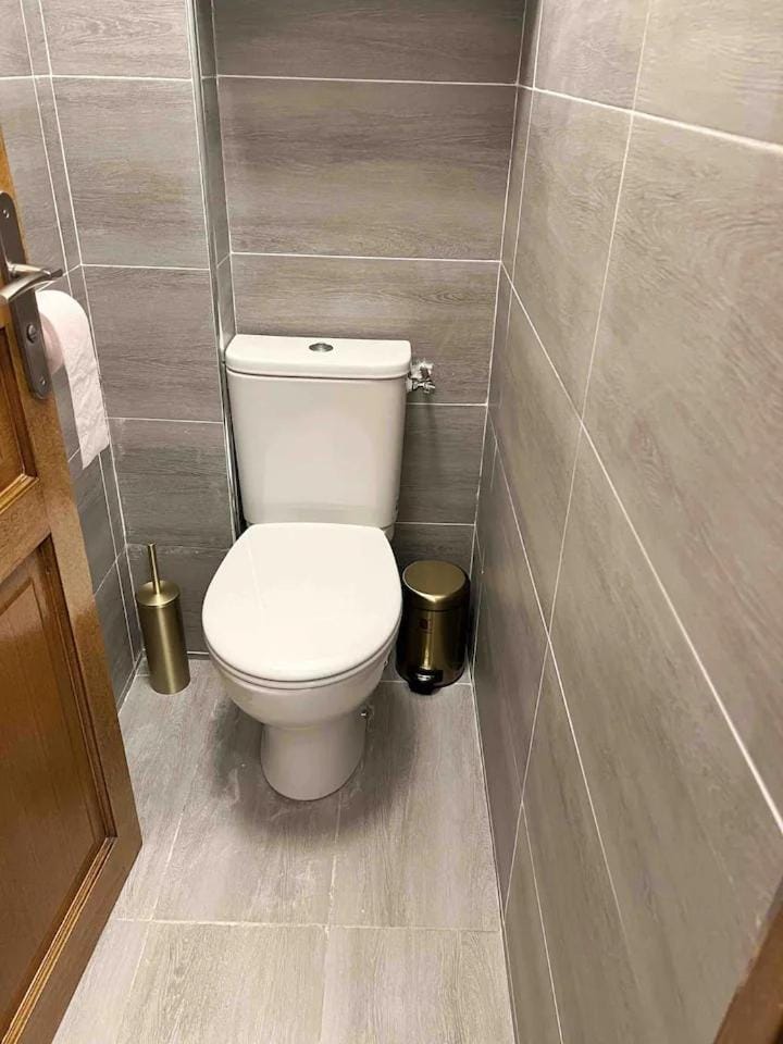 Appartement Rénové de 3 Pièces à Paris Nation Apartment in Paris