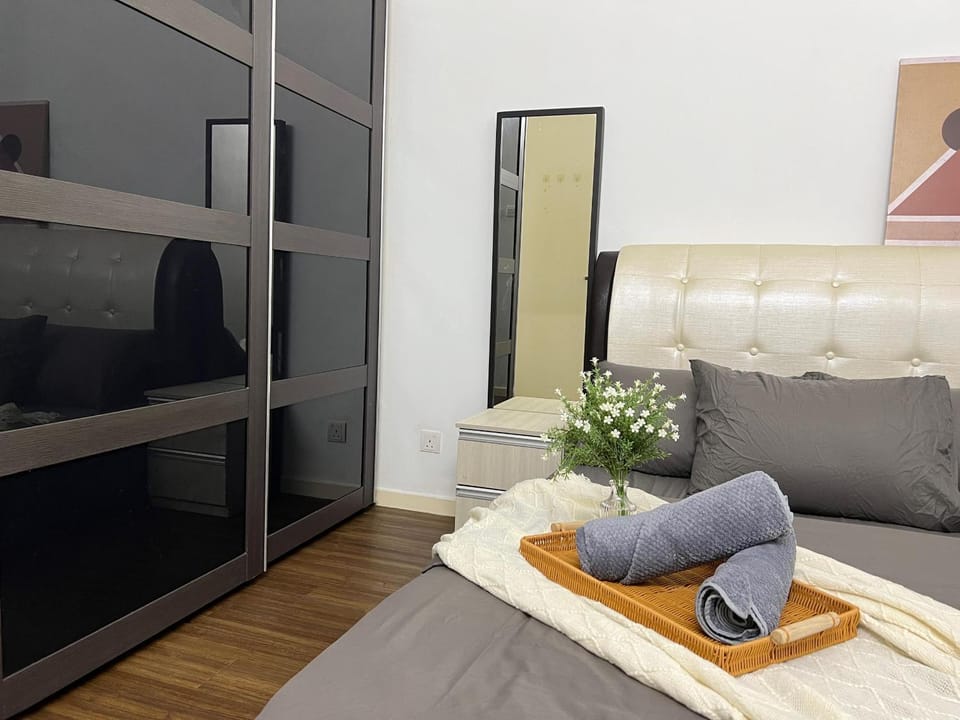 Bed, Bedroom