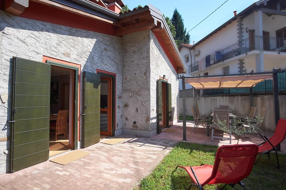 Property building, Patio, Garden, Garden view