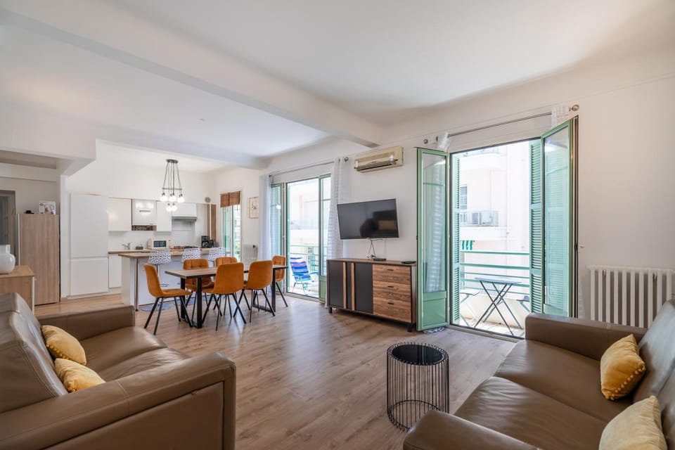 LOUIS GALLET Juan les Pins 2 min des plages - 6 couchages Apartment in Antibes