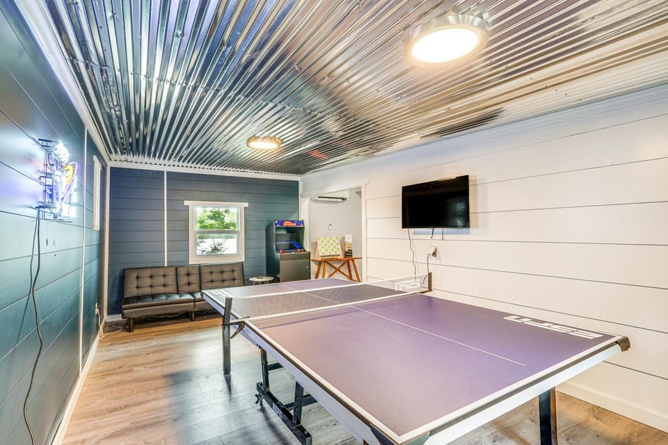 Game Room & Dock: Waterfront Osage Beach Home! House in Osage Beach