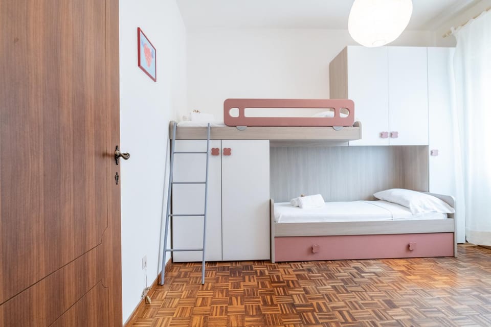 Bed, Photo of the whole room, Bedroom, bunk bed, towels, wardrobe