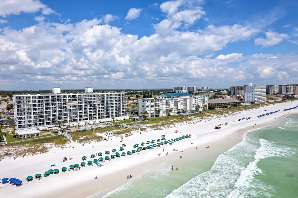 Sterling Sands 214 - 2 Bedroom by Newman-Dailey Apartment in Destin
