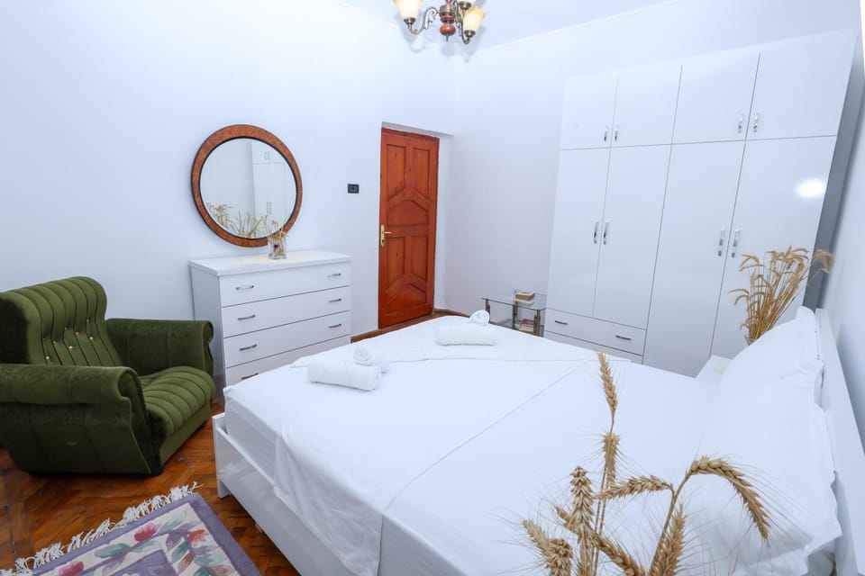Bed, Bedroom, wardrobe
