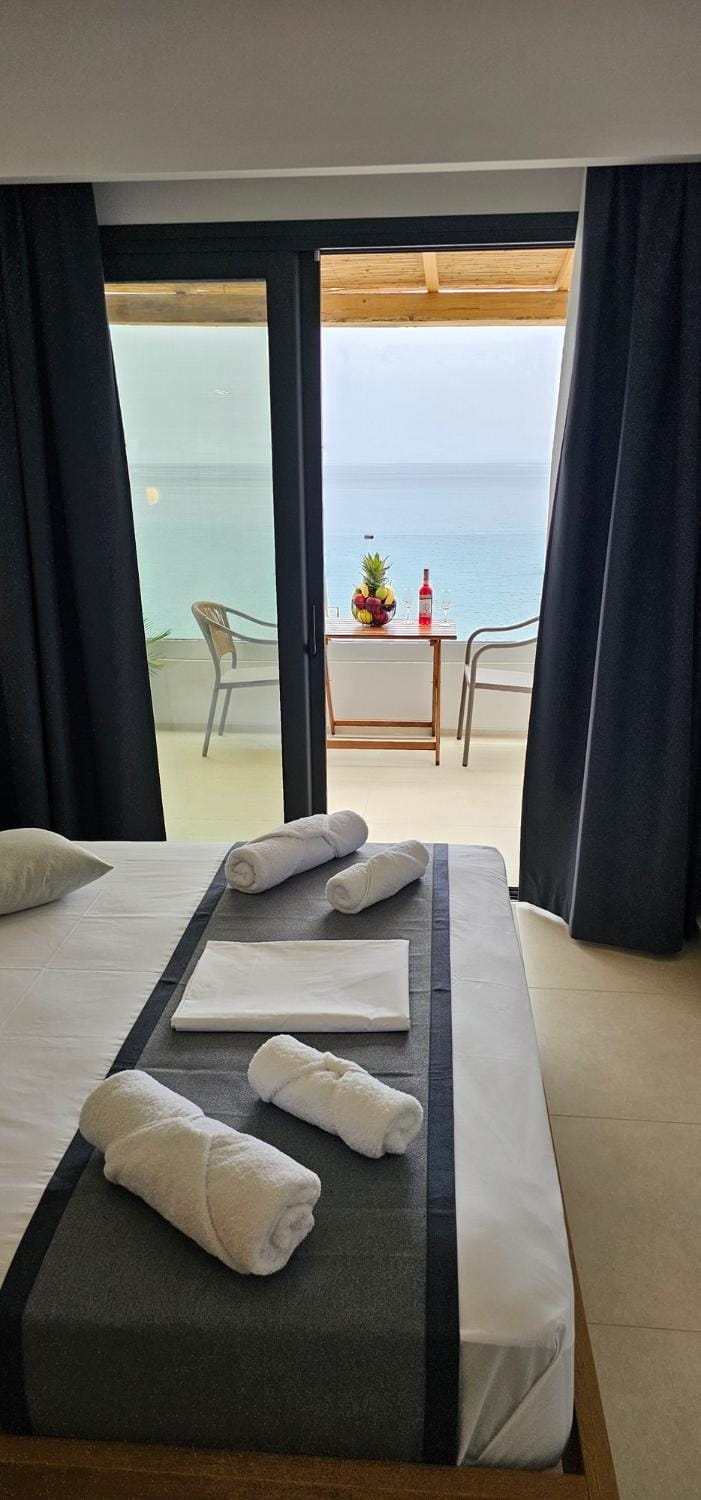 DG Luxury Suites Apartment in Lasithi