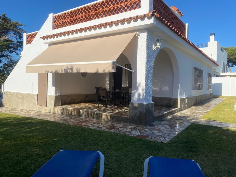 Casitasmanoli Fuente del Gallo House in La Janda
