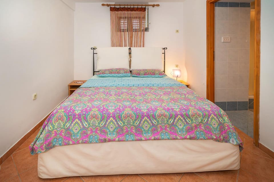 Jasmina-Room Apartment in Lika-Senj County