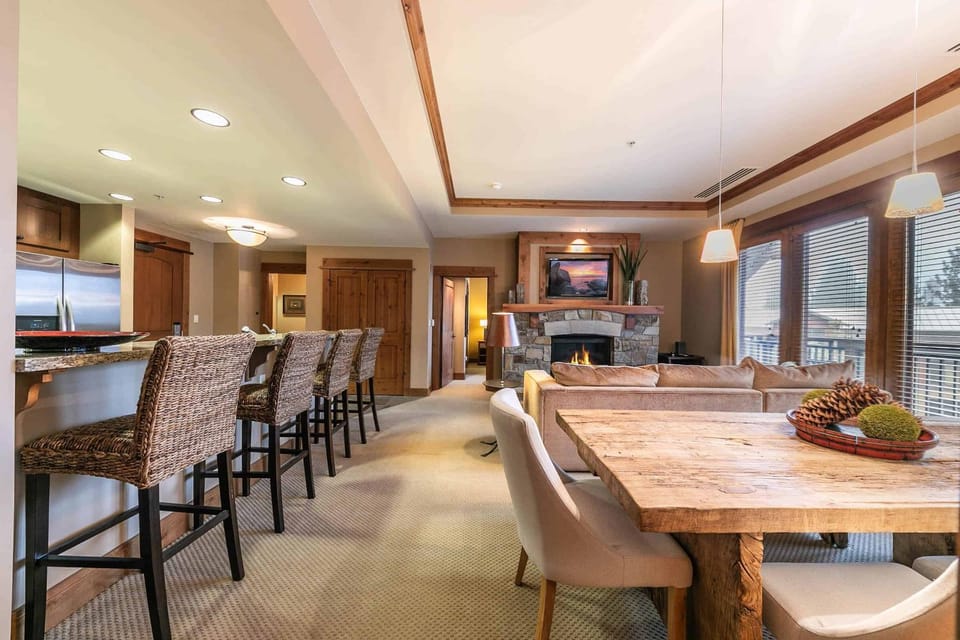 Catamount Lodge 305 by East West Hospitality Apartment in Northstar Drive