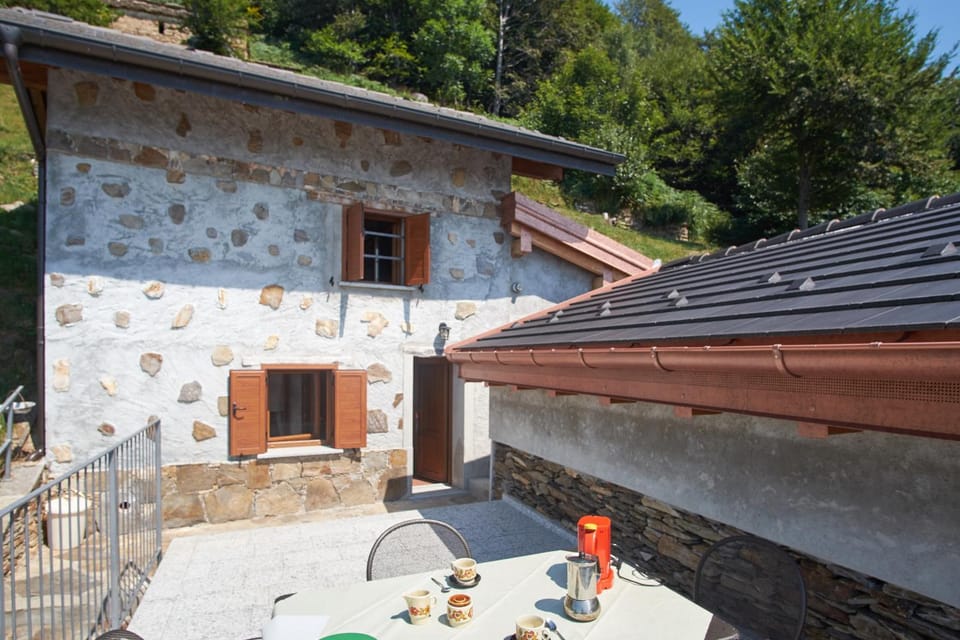 Property building, Balcony/Terrace