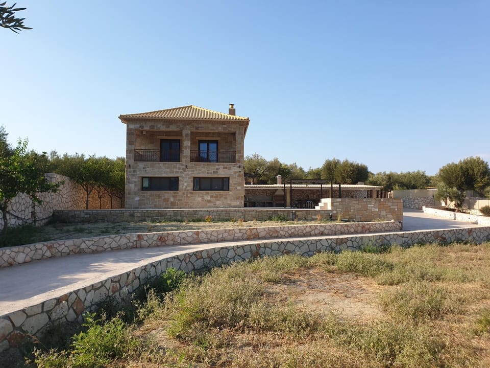 Property building, Garden view