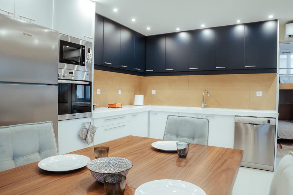 Dining area, dishwasher, oven, stove