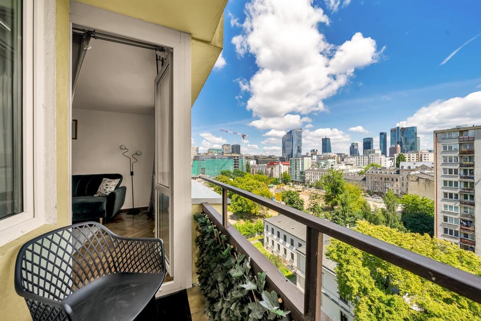 View (from property/room), Balcony/Terrace, City view