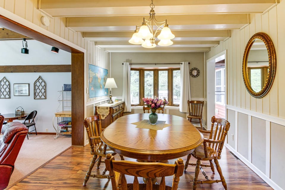 Duluth Lake House - Walk to Beach & Boat Ramp! House in Duluth
