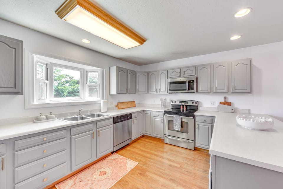 Chic Morgantown Vacation Rental - 2 Mi to WVU! House in Morgantown
