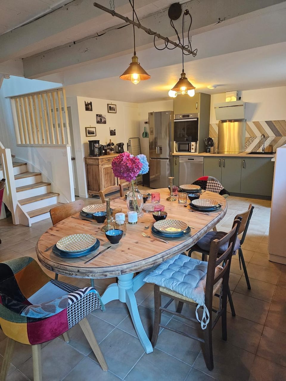 Kitchen or kitchenette, Seating area, Dining area, dishwasher, oven, pet friendly