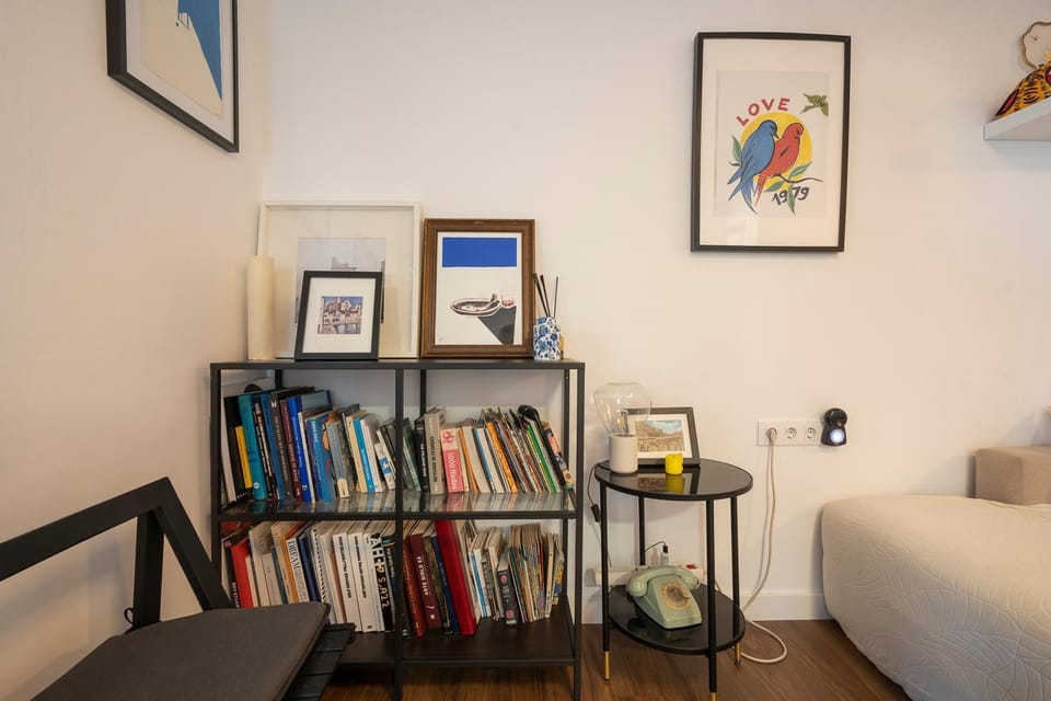 Library, Living room, Seating area