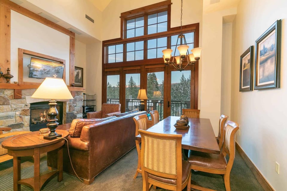 Catamount Lodge 405B by East West Hospitality Apartment in Northstar Drive