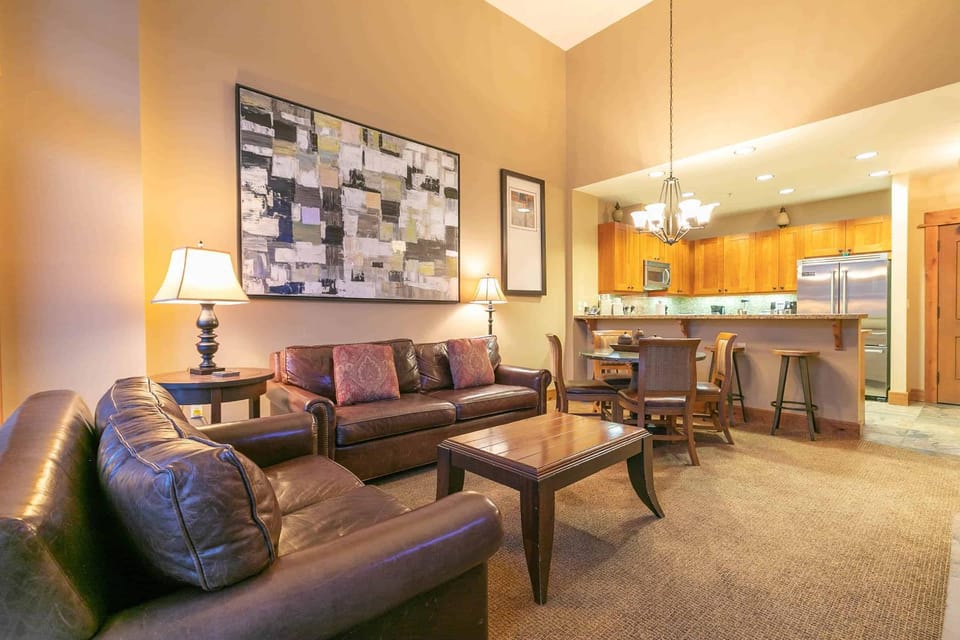 Catamount Lodge 409 by East West Hospitality Apartment in Northstar Drive