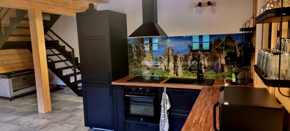 Chalupa Vápenka v přírodním parku Adršpašsko-Teplické skály, kapacita 10 osob Apartment in Czechia