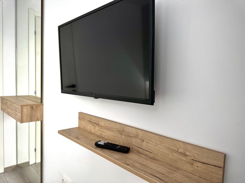 Communal lounge/ TV room, TV and multimedia, Evening entertainment