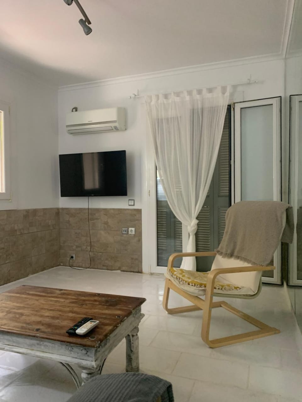 Dori's Seaside Apartment Apartment in South Athens