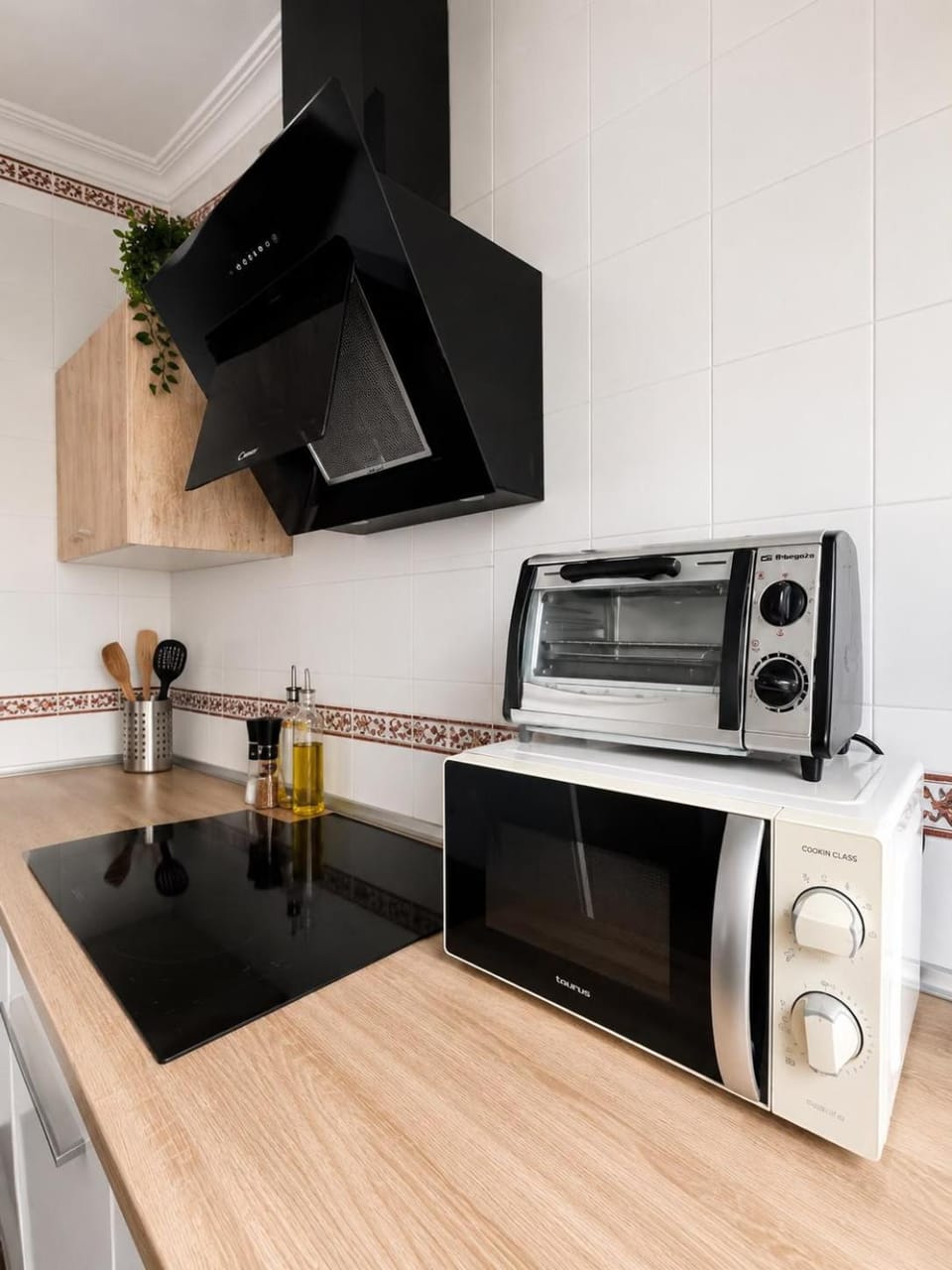 Lovely Rooms en piso compartido Vacation rental in Seville