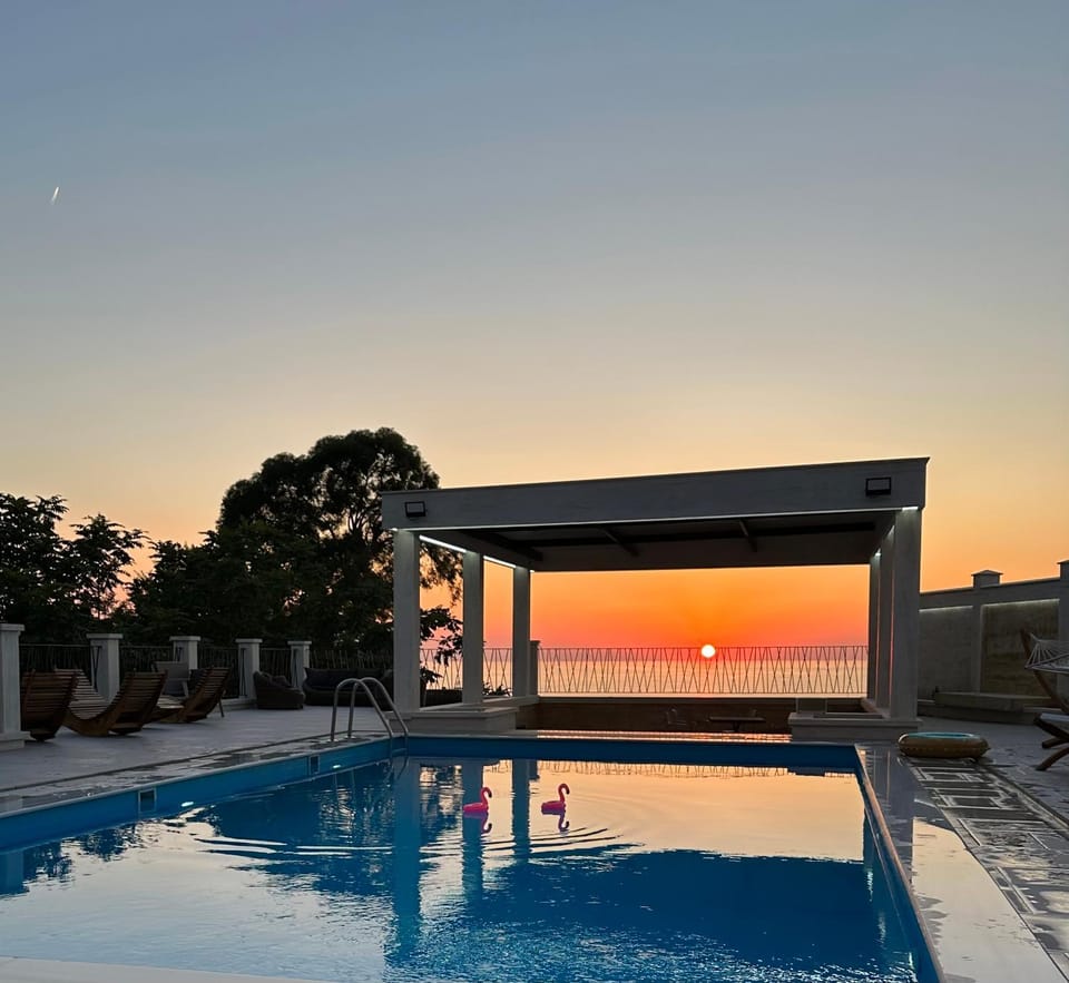 Villa Sunlight Apartment hotel in Batumi
