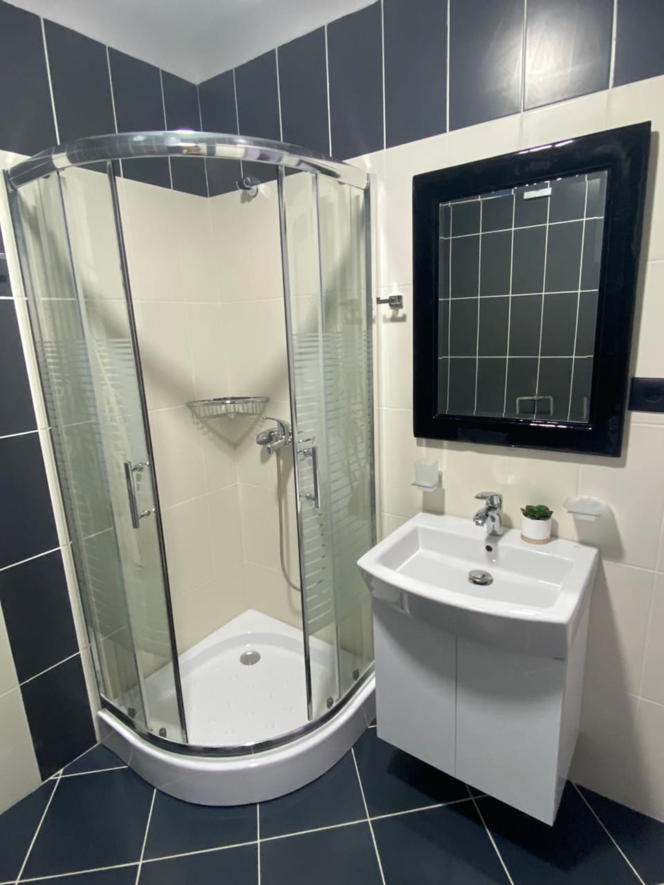 Lulu Suites - Blue Apartment in Tirana County, Albania