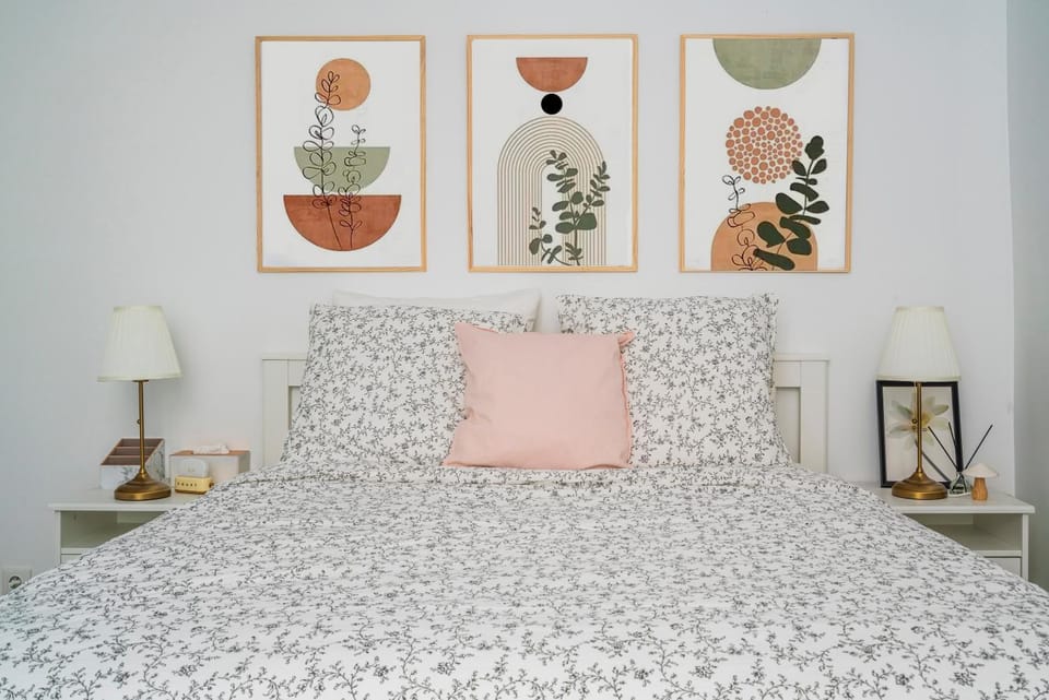 Bed, Decorative detail, Bedroom