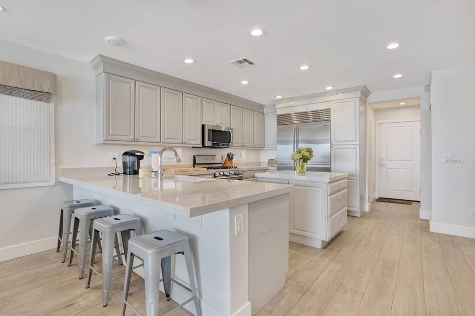 3312 W Oceanfront House in Balboa Peninsula