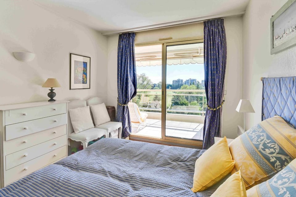 T3 in Mandelieu with Terrace AC Swimming Pool Tennis - BENAKEY Apartment in Mandelieu-La Napoule