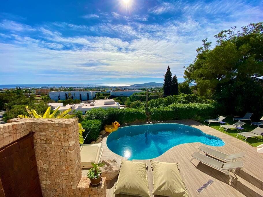 Day, Natural landscape, Garden, Garden view, Pool view, Sea view, Swimming pool
