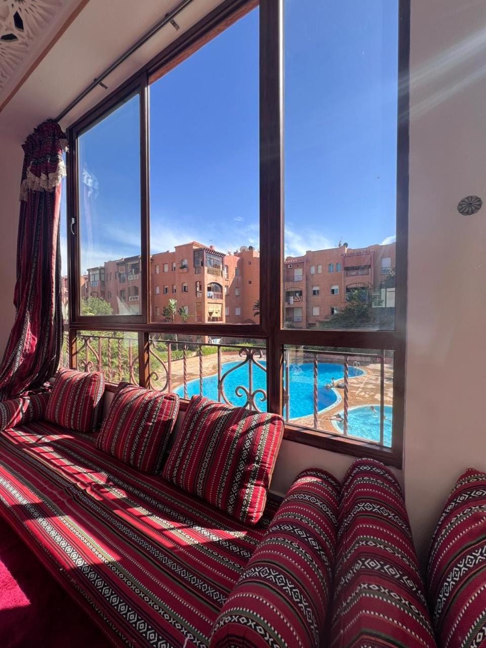 Seating area, Pool view