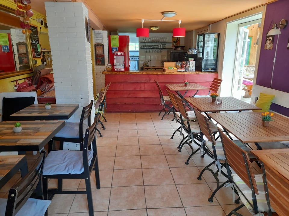Lounge or bar