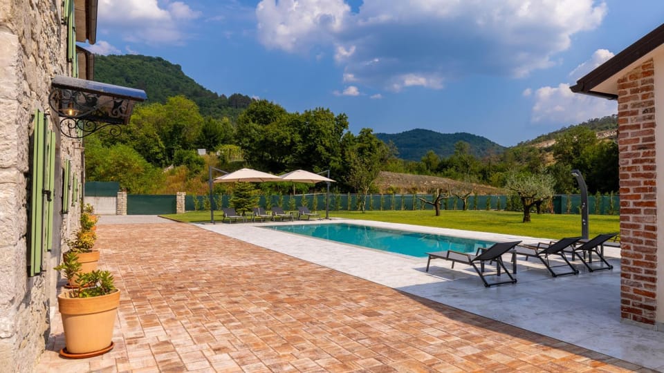 Spring, Day, Natural landscape, Mountain view, Pool view, Swimming pool, sunbed